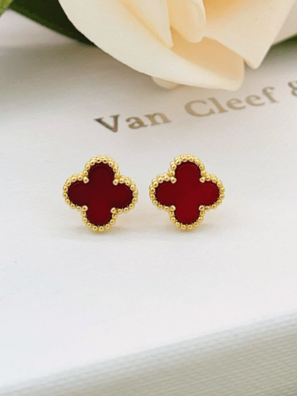 Van Cleef & Arpels Earrings